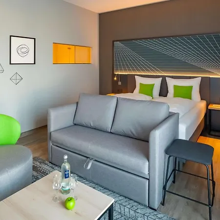 ホテル Elaya ケーヴェラアー